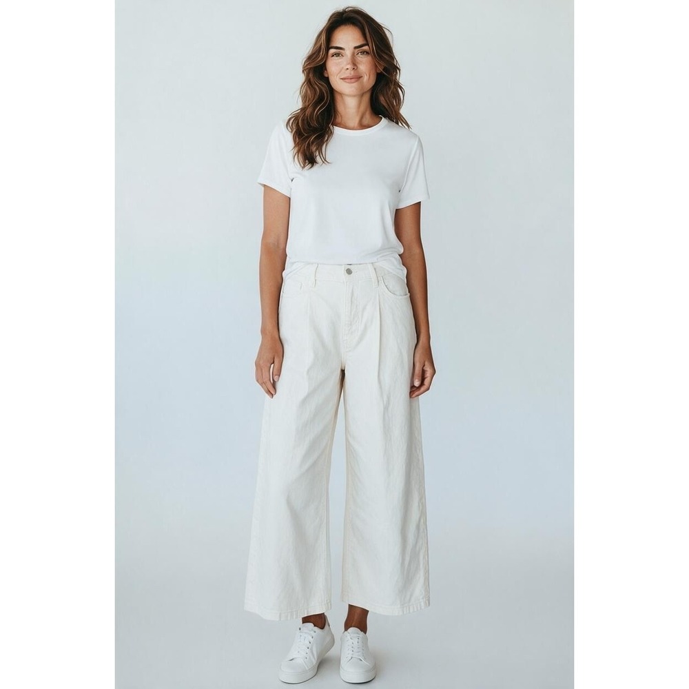 Banana Republic White Wide Leg Crop Pleated Denim Pants Size 29/8 High Rise